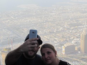 Aku, Kamu dan Burj Khalifa
