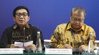 Sedangkan rasio kredit bermasalah pada perusahaan pembiayaan atau Non Performing Finance (NPF), adalah sebesar 3,20%. Angka NPL dan NPF ini masih berada jauh di bawah batas 5%.