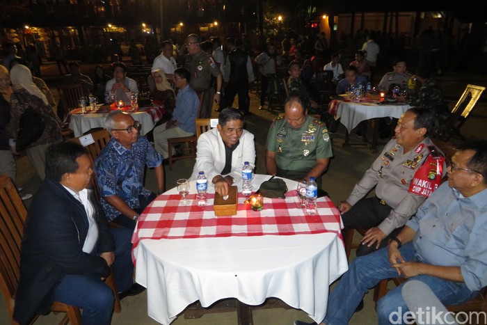Plt Gubernur DKI Nongkrong Bareng Pangdam Jaya dan M Taufik di Ancol