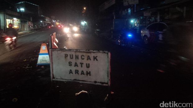 Malam Tahun Baru, Jalan Utama Puncak Sudah Ditutup