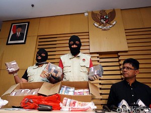 Jadi Tersangka, Bupati Klaten Pernah Teken Pakta Integritas di KPK