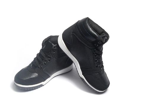 Pilih-pilih Model Sepatu Berdasarkan Zodiak (Bagian 1)