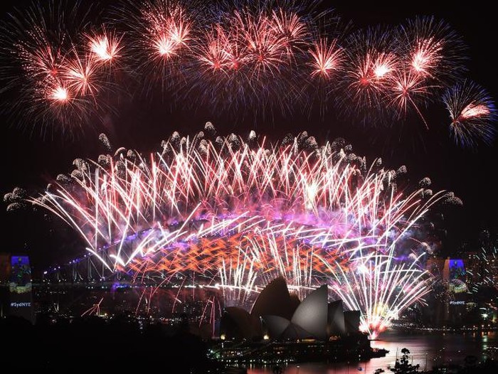 Pesta Kembang Api di Opera House Meriahkan Tahun Baru di Sydney