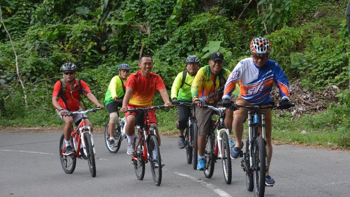Bersepeda ke Titik Nol Kilometer, Pangdam Cek Kesiapan Malam Tahun Baru