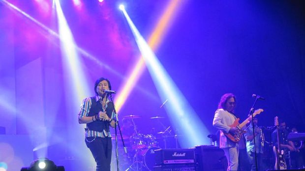 Tahun Baruan Bareng Kla Project yang Hangat dan Romantis