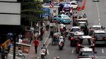 Jelang Pergantian Tahun, PKL Serbu Jalan MH Thamrin