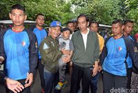 Jokowi Awali Tahun 2017 dengan Jogging di Kebun Raya Bogor