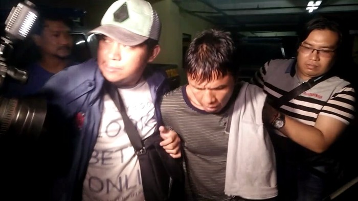 Usai Dibawa Napak Tilas, Ius Pane Tiba di Polres Jakarta Timur
