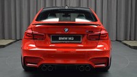 Di bagian interior, telah dilengkapi dengan jok kulit hitam dengan jahitan merah serta aksen merah terang untuk menyesuaikan dengan bagian eksteriornya. Foto: Carscoops