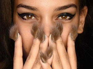 5 Kreasi Nail Art Terunik di 2016