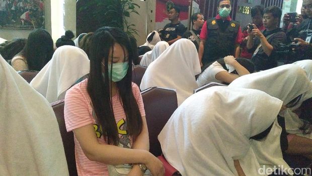 Imigrasi amankan 125 WN asing