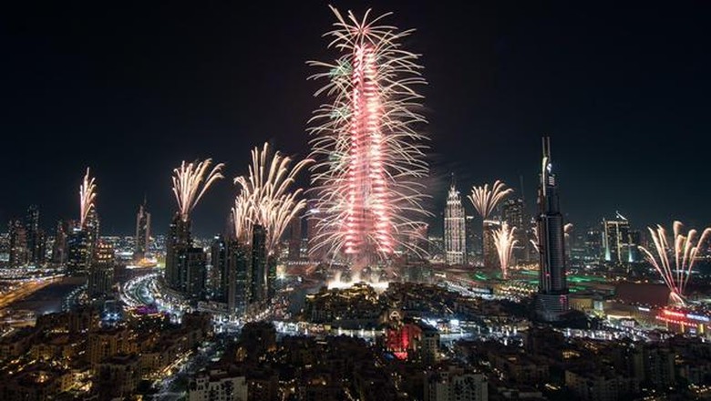 Hasil gambar untuk pesta kembang api dubai