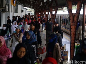 Tiket Mudik Kereta ke Cirebon hingga H-5 Ludes Terjual