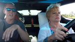 Nenek-nenek Ngebut dengan Chevrolet Corvette