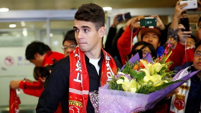 Oscar Tiba di China