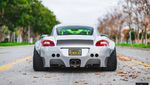 Porsche Cayman dengan Bodykit Lebar