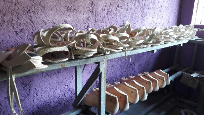 Belum Manfaatkan Penjualan Online, Pemasaran Sepatu Made In Ciomas Terkendala
