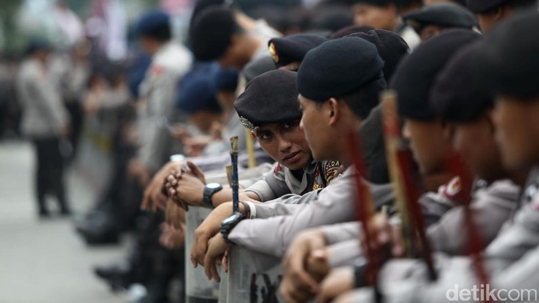 Polda Metro Kerahkan 7.883 Personel Amankan HUT Ke-73 RI Polda Metro Kerahkan 7.883 Personel Amankan HUT Ke-73 RI