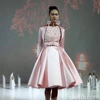 Koleksi Danny Satriadi di IPMI Trend Show 2017. The Hall Lt. 8, Senayan City. Jakarta. [Foto: Mohammad Abduh/Wolipop]