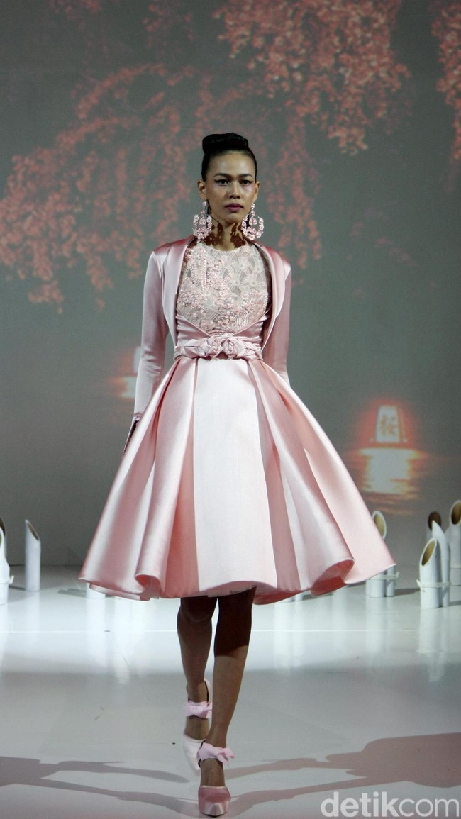 Koleksi Danny Satriadi di IPMI Trend Show 2017. The Hall Lt. 8, Senayan City. Jakarta. [Foto: Mohammad Abduh/Wolipop]