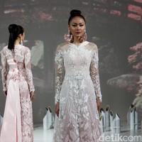 Koleksi Danny Satriadi di IPMI Trend Show 2017. The Hall Lt. 8, Senayan City. Jakarta. [Foto: Mohammad Abduh/Wolipop]