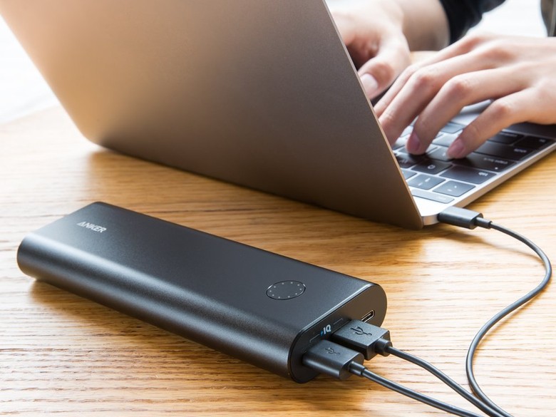 Anda Harus Hitung Daya Powerbank Sebelum Naik Pesawat, Ini Caranya Anda Harus Hitung Daya Powerbank Sebelum Naik Pesawat, Ini Caranya