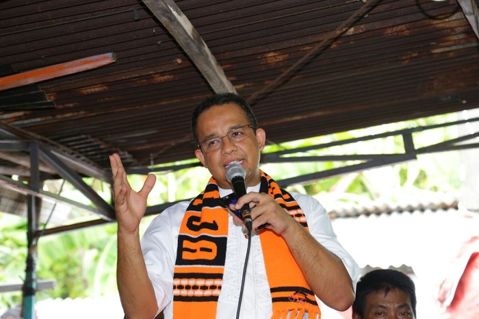 Anies: Pemda Bisa Beli Bahan Pokok Jumlah Besar Agar Harga Murah