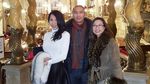 Makin Lengket, Nikita Willy Tahun Baruan Bersama Indra Priawan di Budapest