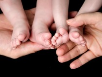 Ibu di Karawang Melahirkan Empat Bayi Kembar Laki-Laki