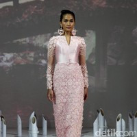 Koleksi Danny Satriadi di IPMI Trend Show 2017. The Hall Lt. 8, Senayan City. Jakarta. [Foto: Mohammad Abduh/Wolipop]