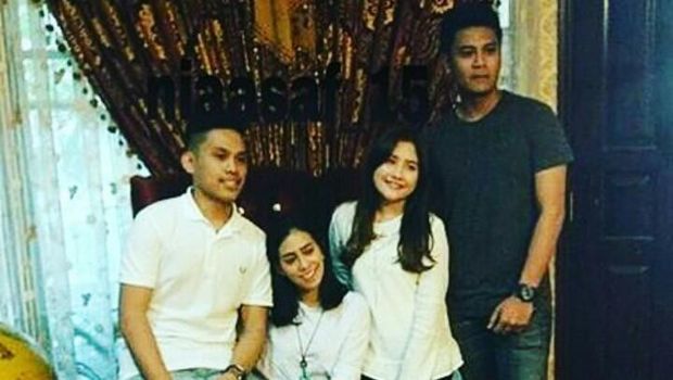 Foto Bersama, Prilly Balikan Sama Mantan Pacar?