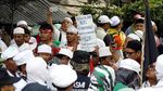 Pro Kontra Massa di Sidang Ahok
