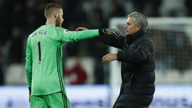 Dianggap sebagai kiper terbaik dunia, Jose Mourinho ingin kontrak David De Gea diperpanjang.