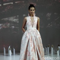 Koleksi Danny Satriadi di IPMI Trend Show 2017. The Hall Lt. 8, Senayan City. Jakarta. [Foto: Mohammad Abduh/Wolipop]