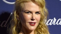 Menjelang usia ke-50 tahun, sudah mulai tampak kerutan pada wajah bintang film The Beguiled itu. Frazer Harrison/Getty Images/detikFoto.