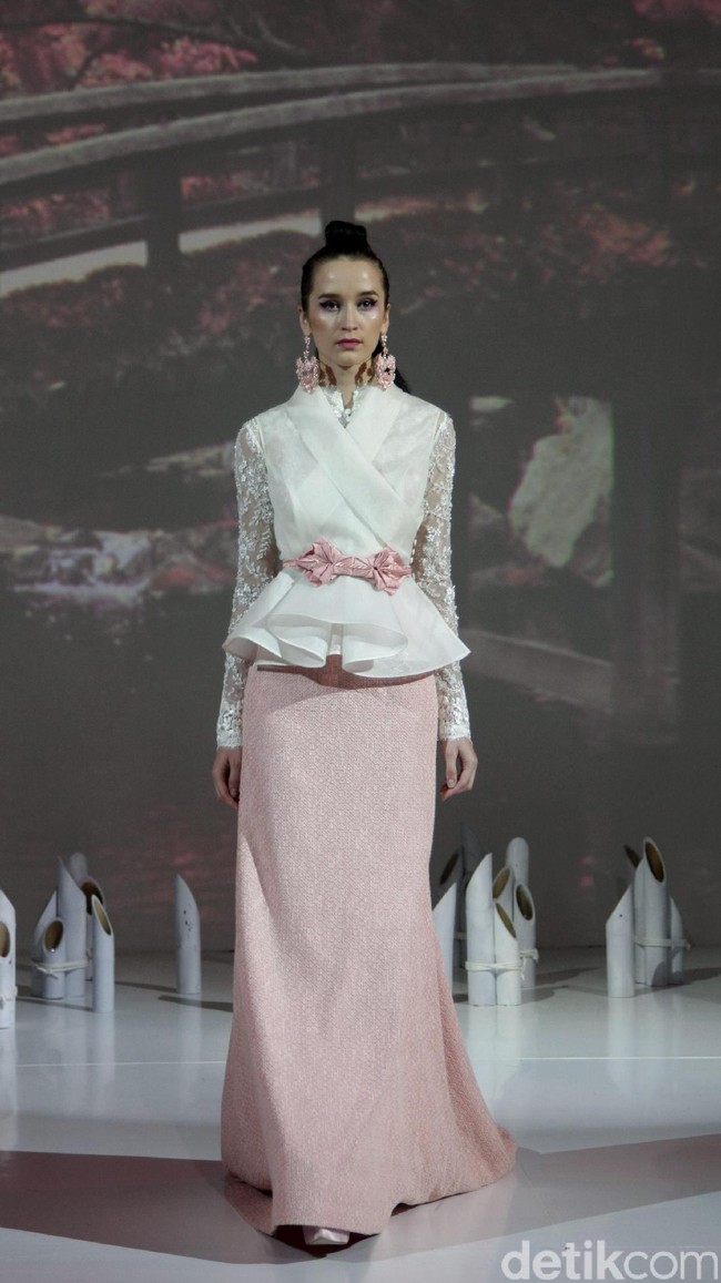 Koleksi Danny Satriadi di IPMI Trend Show 2017. The Hall Lt. 8, Senayan City. Jakarta. [Foto: Mohammad Abduh/Wolipop]