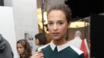 Angelina Jolie Vs Alicia Vikander, Siapa Lebih Cantik?