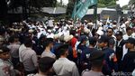 Pro Kontra Massa di Sidang Ahok