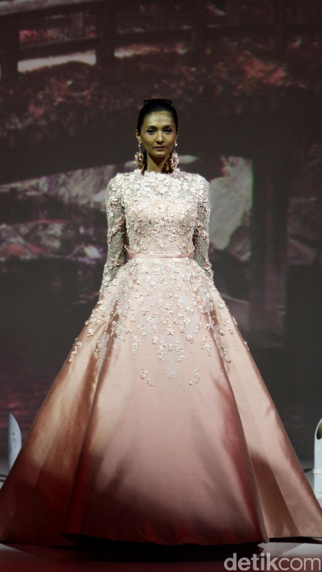 Koleksi Danny Satriadi di IPMI Trend Show 2017. The Hall Lt. 8, Senayan City. Jakarta. [Foto: Mohammad Abduh/Wolipop]