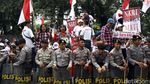 Pro Kontra Massa di Sidang Ahok