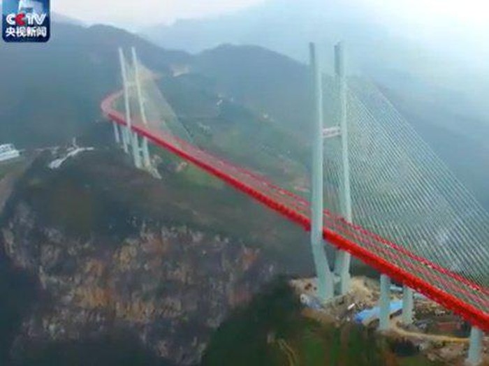 Jembatan Tertinggi di Dunia Mulai Dibuka