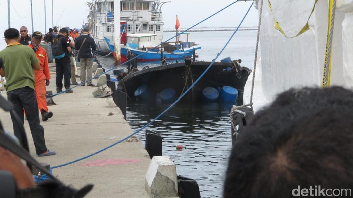 Untuk Investigasi Lanjutan, Bangkai KM Zahro Diapungkan