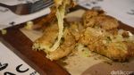 Gurih Hangat, Nasi Hot Plate Kari dengan Lelehan Keju Mozarella