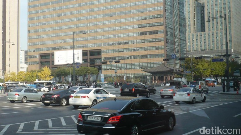 Jalanan di kota Seoul Foto: Dadan Kuswaraharja Jalanan di kota Seoul Foto: Dadan Kuswaraharja