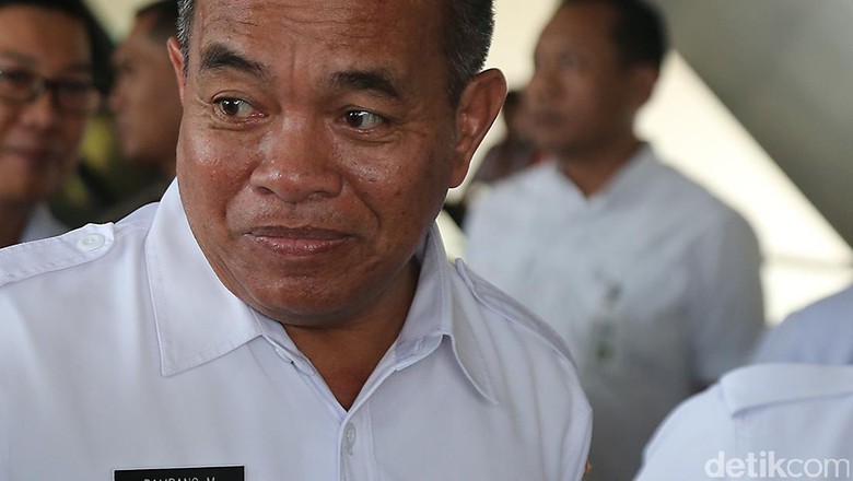 Sepak Terjang Eks Walkot Jaktim yang Dipensiunkan Via Telepon Sepak Terjang Eks Walkot Jaktim yang Dipensiunkan Via Telepon