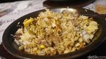 Gurih Hangat, Nasi Hot Plate Kari dengan Lelehan Keju Mozarella