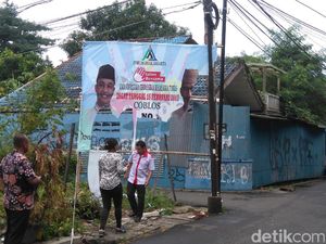 Alat Peraga Kampanye Dirusak, Tim Anies-Sandi Lapor ke Bawaslu