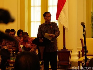 Tekad Jokowi Kurangi Kesenjangan dan Kenaikan Harga di Awal 2017