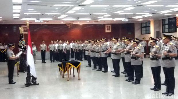 Kapolri Lantik 6 Kapolda dan 3 Pejabat Baru, Termasuk Kakorlantas