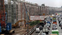 Sedangkan tahap kedua akan meliputi lintas pelayanan Cibubur-Bogor, Dukuh Atas-Palmerah-Senayan, dan Palmerah Grogol dengan panjang 41,5 km.
